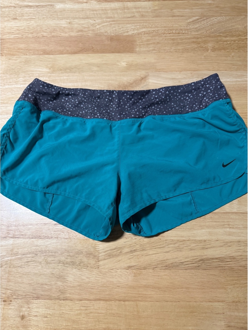 Nike Dri-FIT Running Shorts Women’s Large Teal Gray Lined